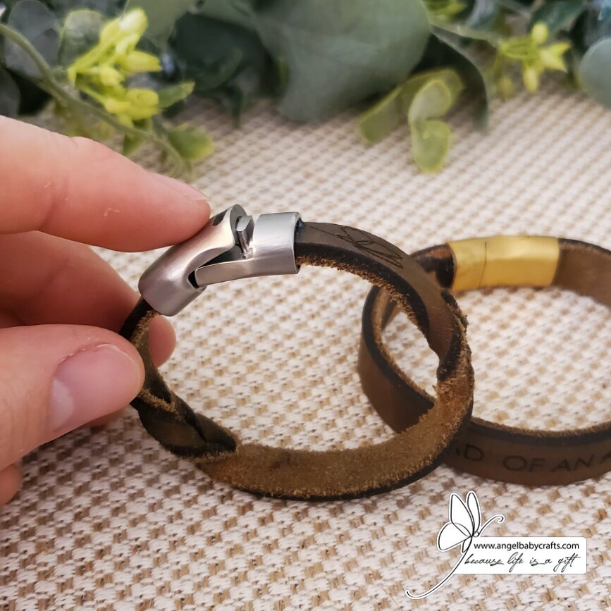 Mom and Dad of an Angel Leather Memorial Bracelet | Infant Loss Gift for Bereaved Parent | Miscarriage Present | Sympathy Jewelry